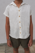 bermuda infantil verde escuro com cós de elástico